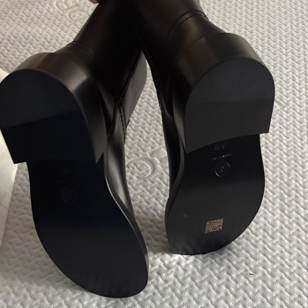 CHANEL Black Leather Mid-Calf Boots - Picture 4 of 7